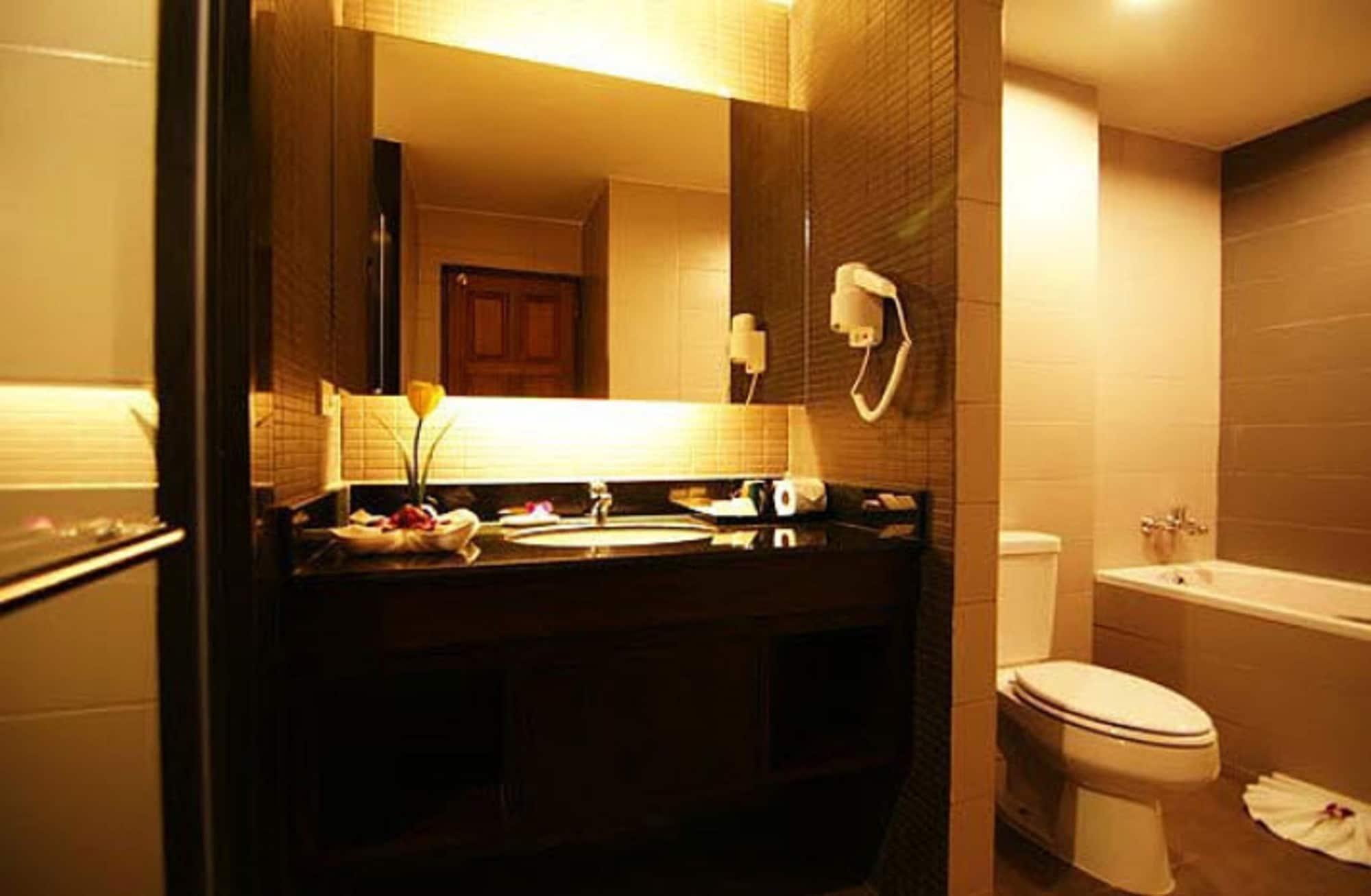 Sea Me Spring Tree Hotel (Adults Only) Pattaya Eksteriør bilde