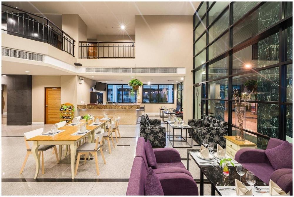 Sea Me Spring Tree Hotel (Adults Only) Pattaya Eksteriør bilde
