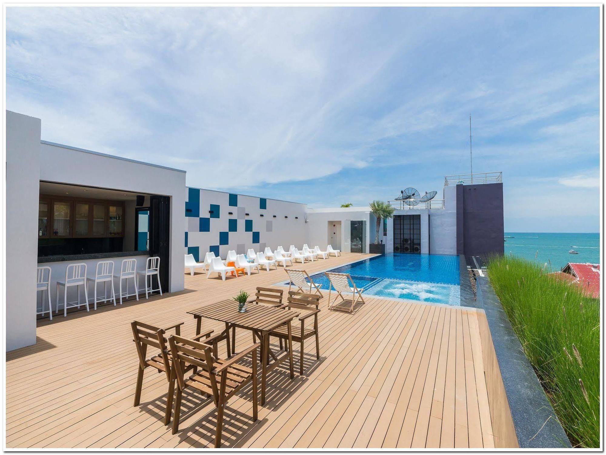 Sea Me Spring Tree Hotel (Adults Only) Pattaya Eksteriør bilde